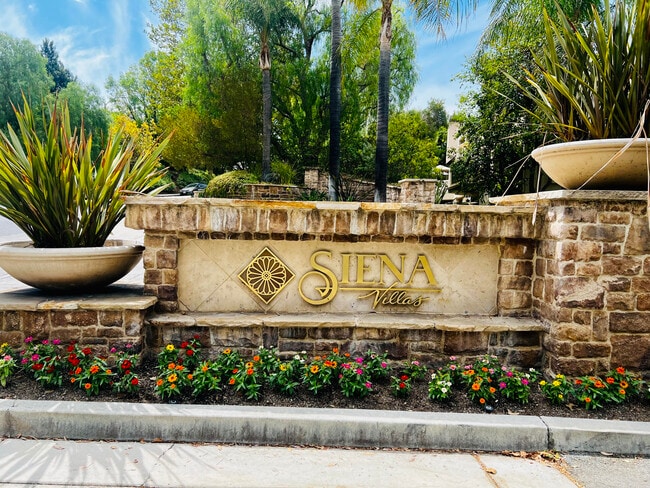 Photo - 24149 Del Monte Dr Unit 307