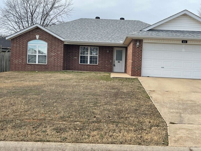 Building Photo - 511 Brookfield Dr