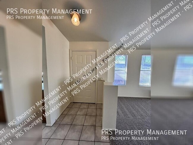 Photo - 2120 N Yucca Ct