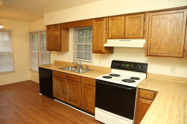 Photo - 380 Minor Ridge Rd