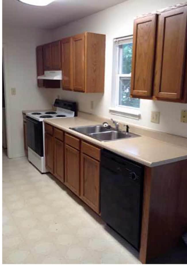 320 W 17th St