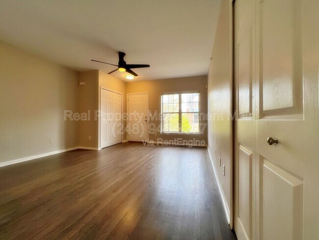 Photo - 44 Adelaide St