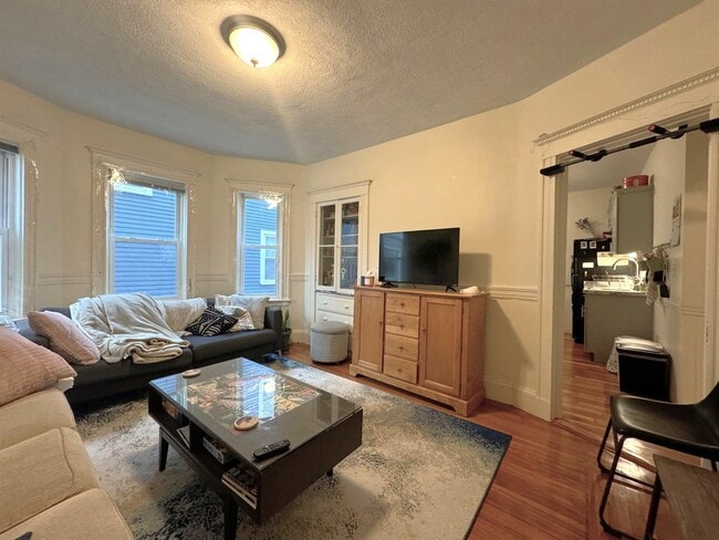 Photo - 28 Lexington Ave Unit 3