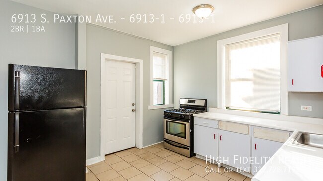 Photo - 6913 S Paxton Ave Unit 6913-1