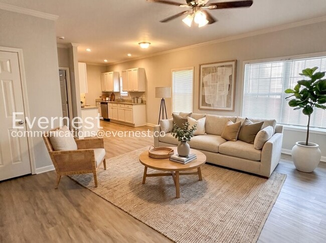 Photo - 295 Sterling St SE