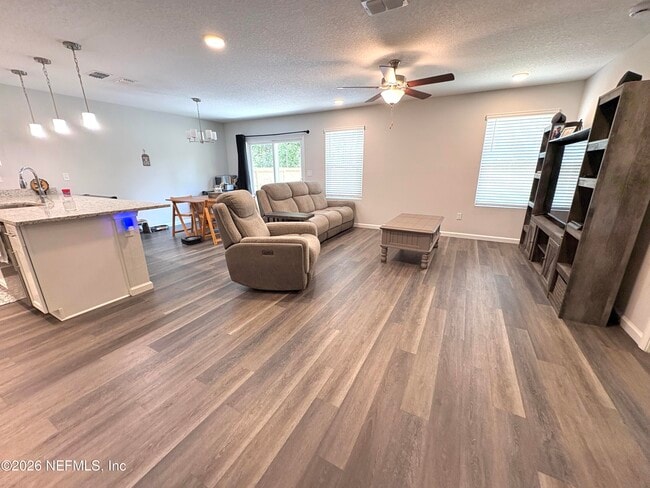 Photo - 14454 Benton St