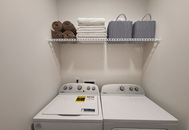 Hickory Grove Apartments