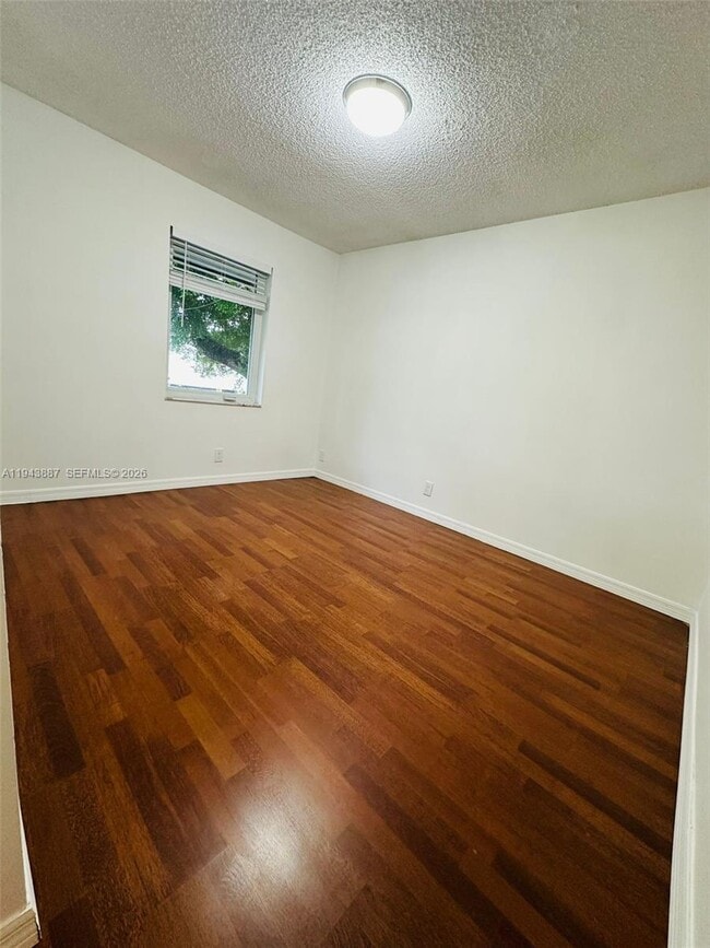 Photo - 414 SE 14th St Unit 6