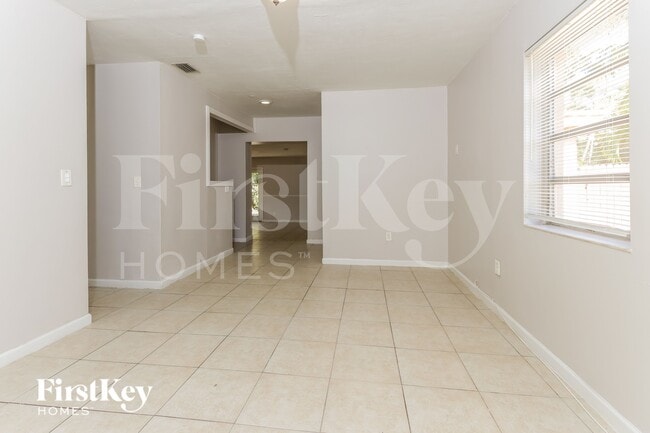 Photo - 3025 Robert Rd