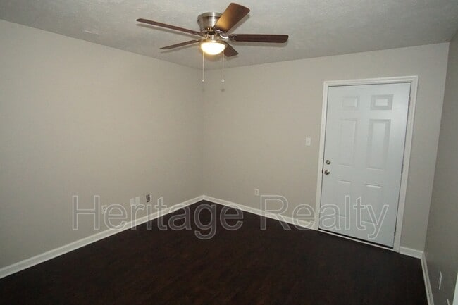 Photo - 2050 Countryhill Ln