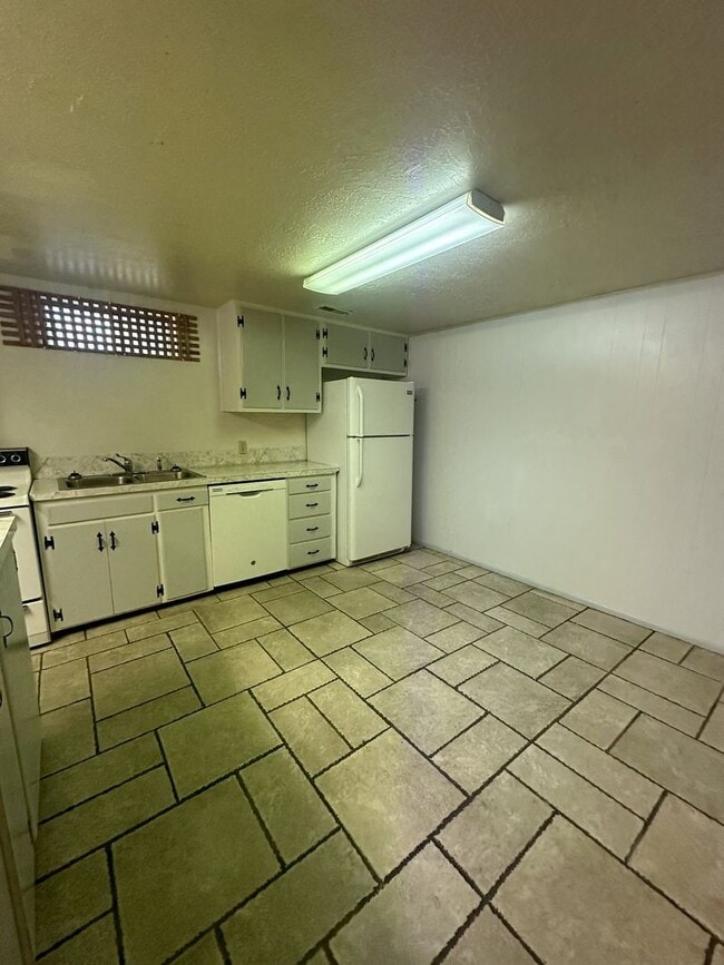 Photo - 3429 Quincy Ave