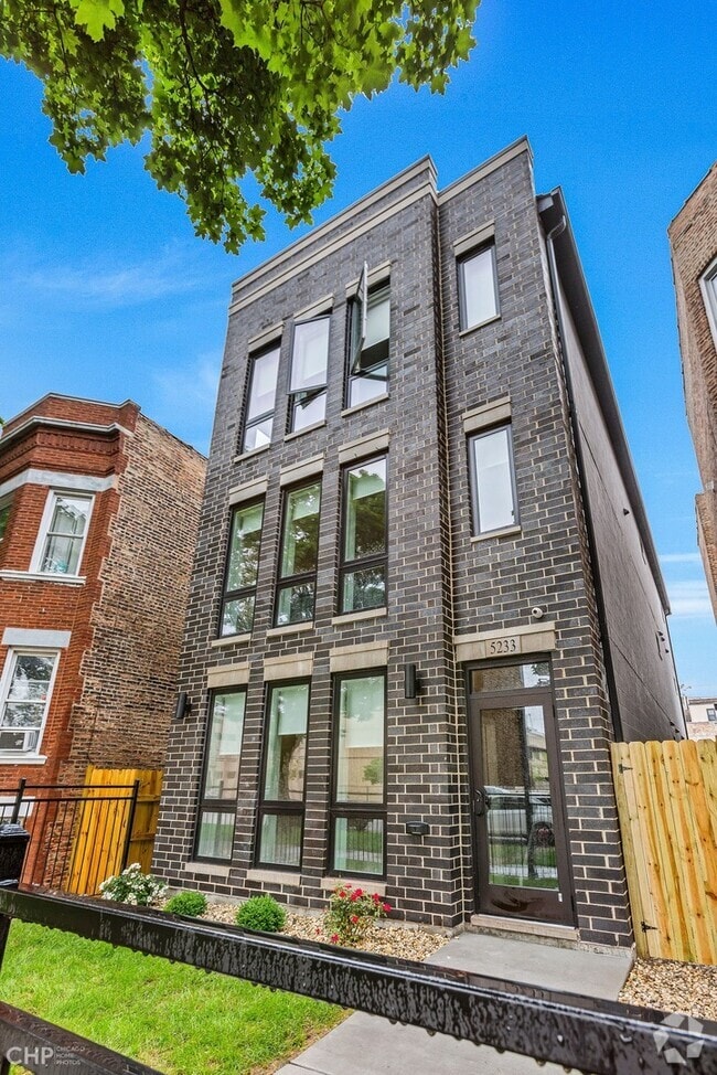 Building Photo - 5233 S Wabash Ave Rental