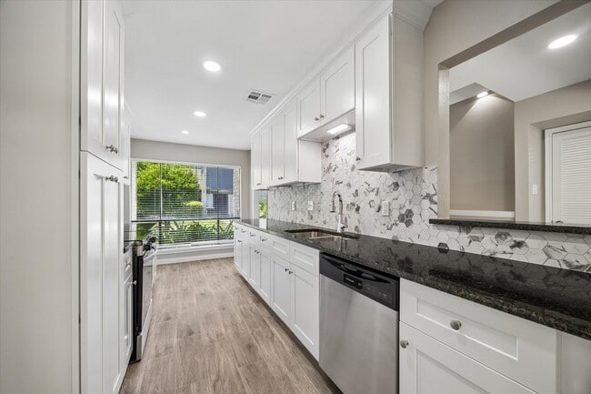 Photo - 9007 Imogene St Unit F
