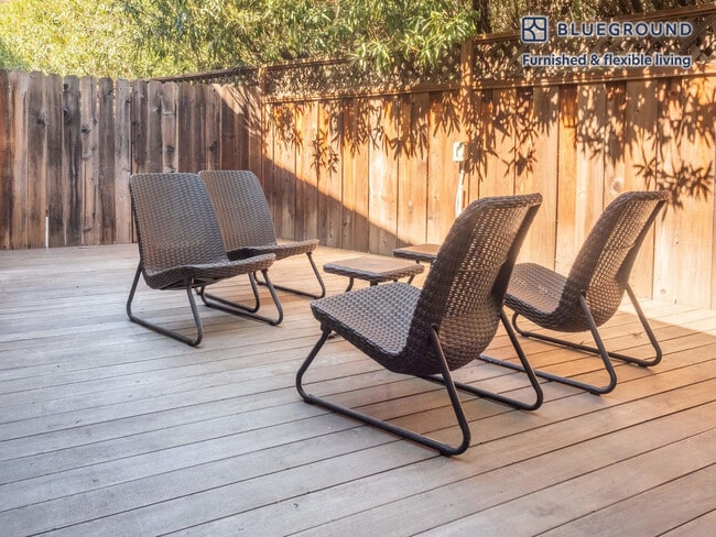 Photo - 540 Brewster Ave