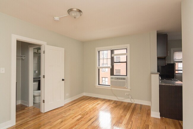 Photo - 2737 N Mildred Ave Unit C3