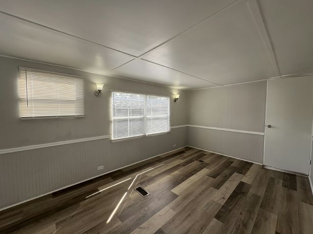 Photo - 2850 New Tampa Hwy