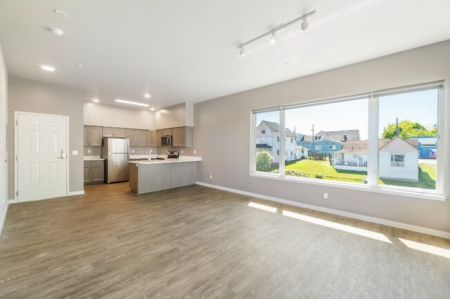 Photo - 1925 S I St Unidad A303