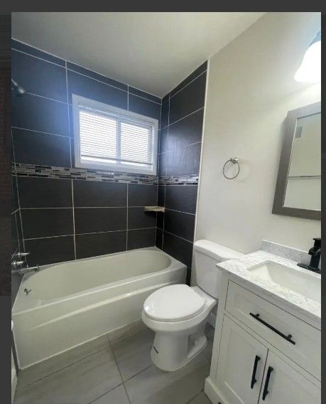 Photo - 2588 Iverson St