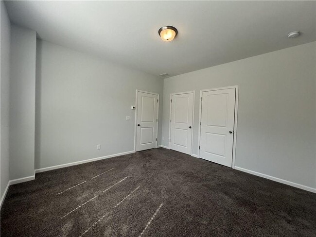 Photo - 2520 Whistler Wy NE