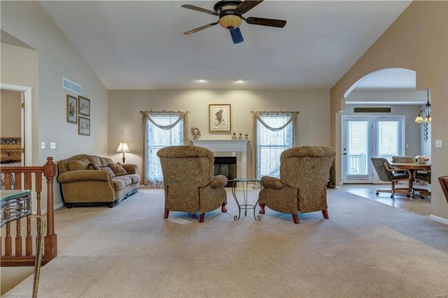 Photo - 310 Royallsprings Pkwy