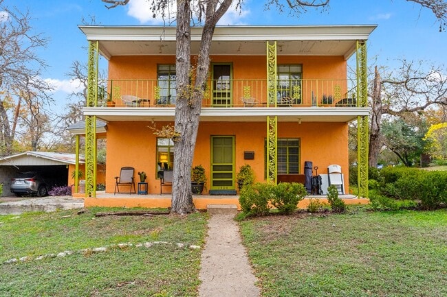 Building Photo - F28 Unit B