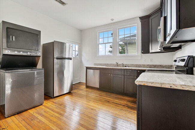 Photo - 3615 Louisiana Ave Pkwy