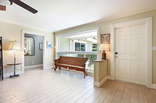 Photo - 711 NW 7th Dr