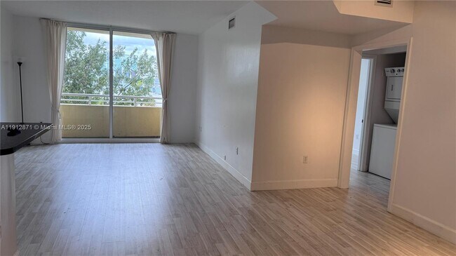 Photo - 18800 NE 29th Ave Unit 303