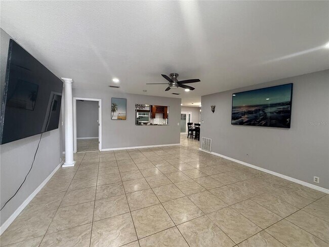 Photo - 4410 Waltham Ave