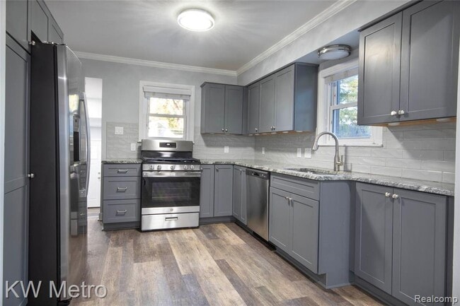 Photo - 22101 Ridgeway St