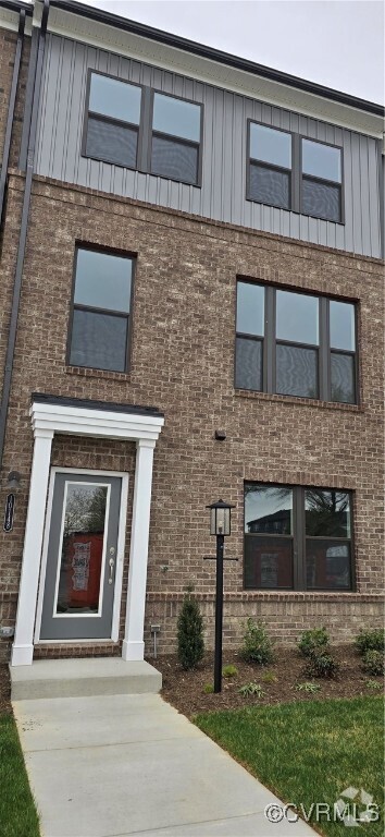 Building Photo - 10148 All Star Blvd Rental