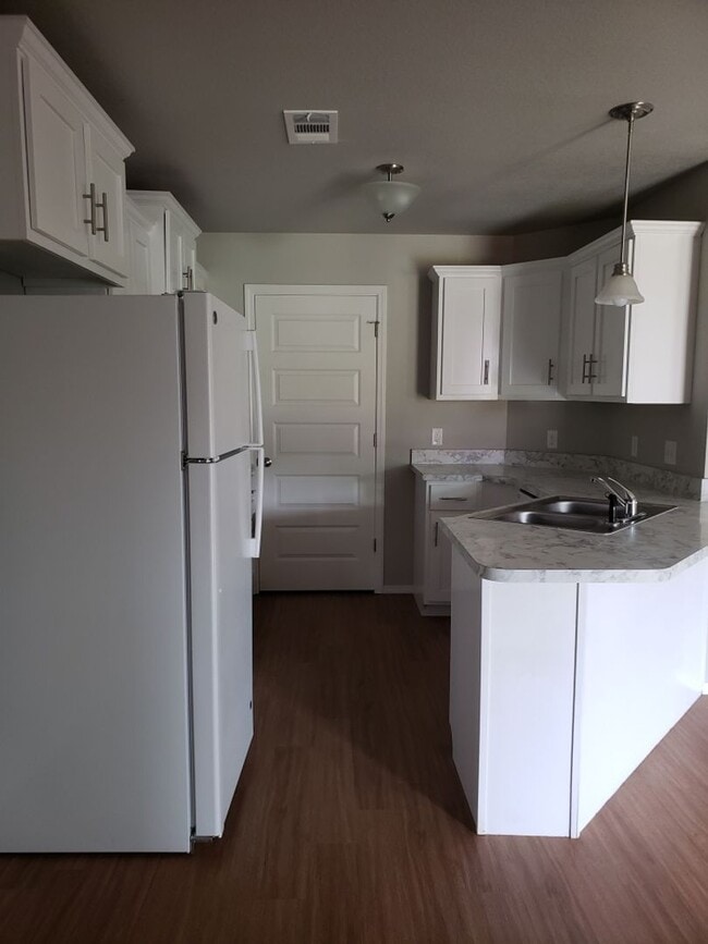 Photo - 2101 Ingalls Ln