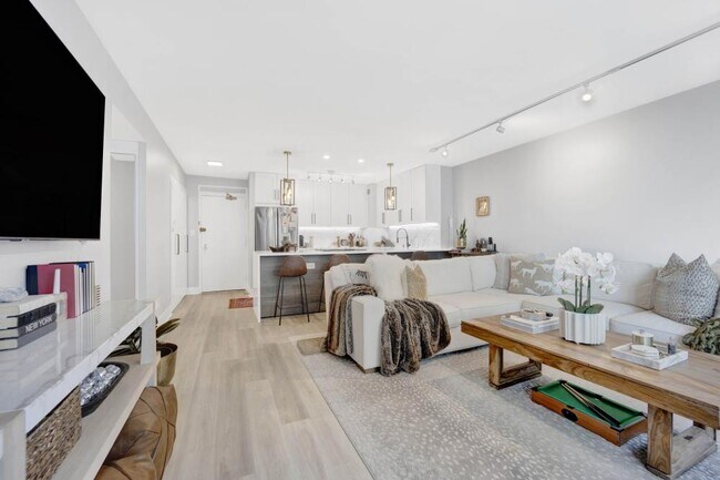 Photo - 1 bedroom in Chicago IL 60613 Unit 608