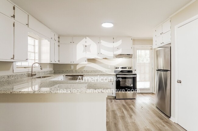 Photo - 2165 Circle Dr