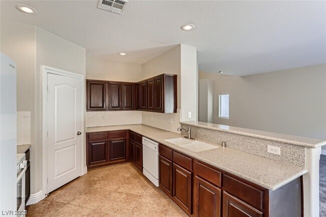 Photo - 5091 Moose Falls Dr