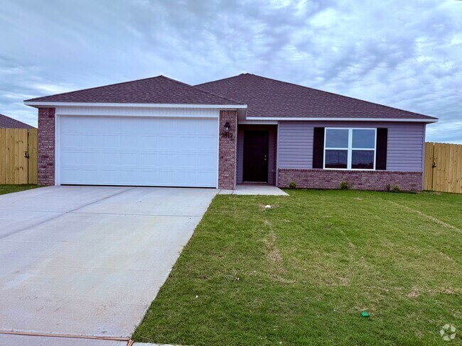 Building Photo - ***2800 Elliott Street*** Rental
