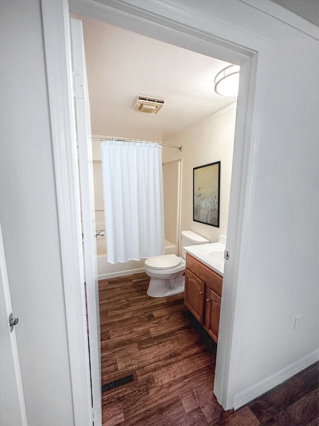 Woods Crossing Apartments