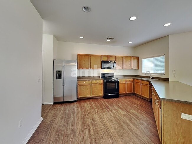 Photo - 4400 Kiddle Ln