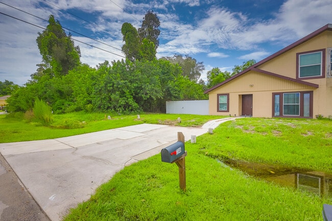 Photo - 7346 Carrier Rd