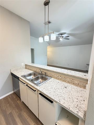 Photo - 2814 Sherry St