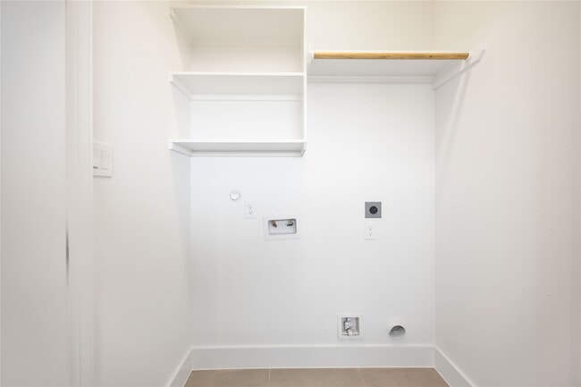 Photo - 6735c Peerless St Unit B