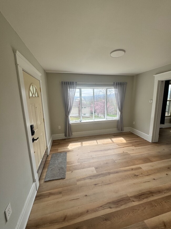 Photo - 5017 Highland Park Ave