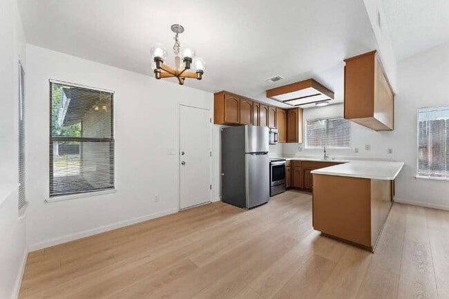 Photo - 101 Claim Ct