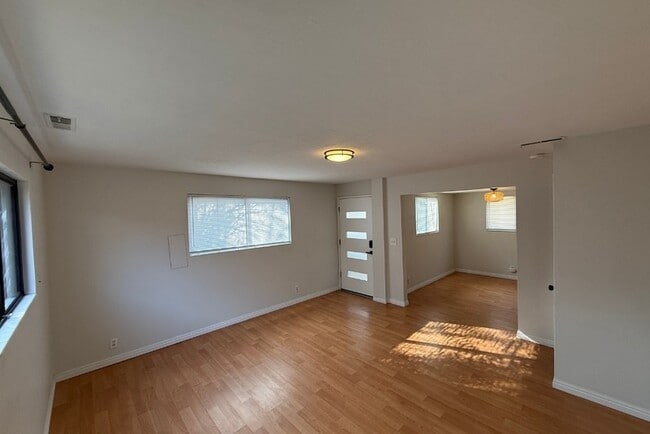 365 Downington Ave S Unidad 1