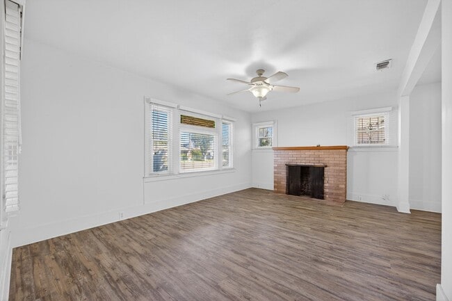 Photo - Sunlit Comfort on Kerckhoff – Your Next Happy Home!