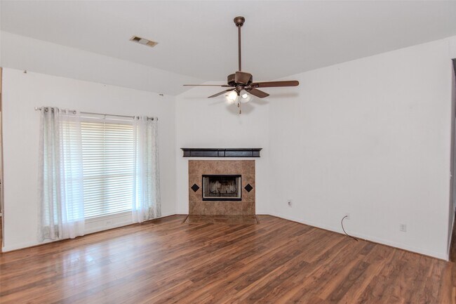 Photo - 13570 Miller Ln