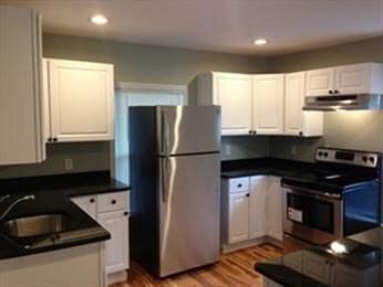 Photo - 32 Roundy St Unit 1
