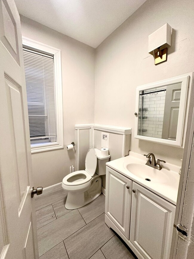 Photo - 7 Linden St Unidad room