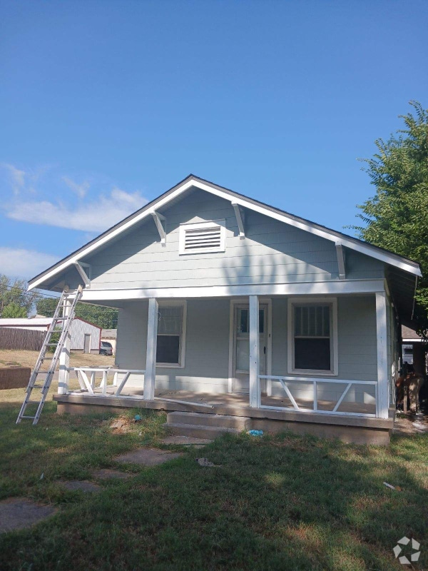 Building Photo - 623 N F St Rental