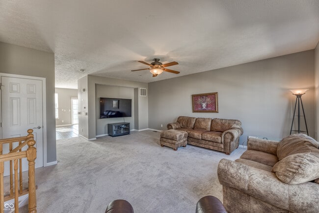 Photo - 5583 Trammel Ct